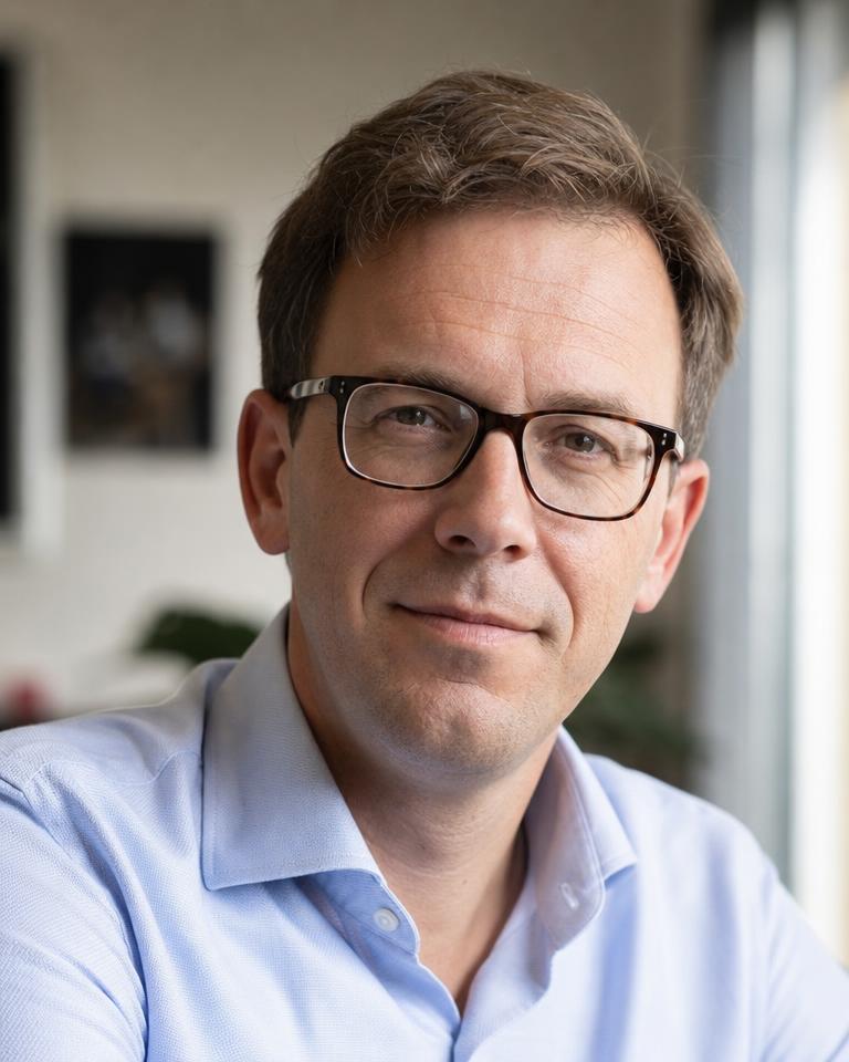 Portret van Bas van Dijk