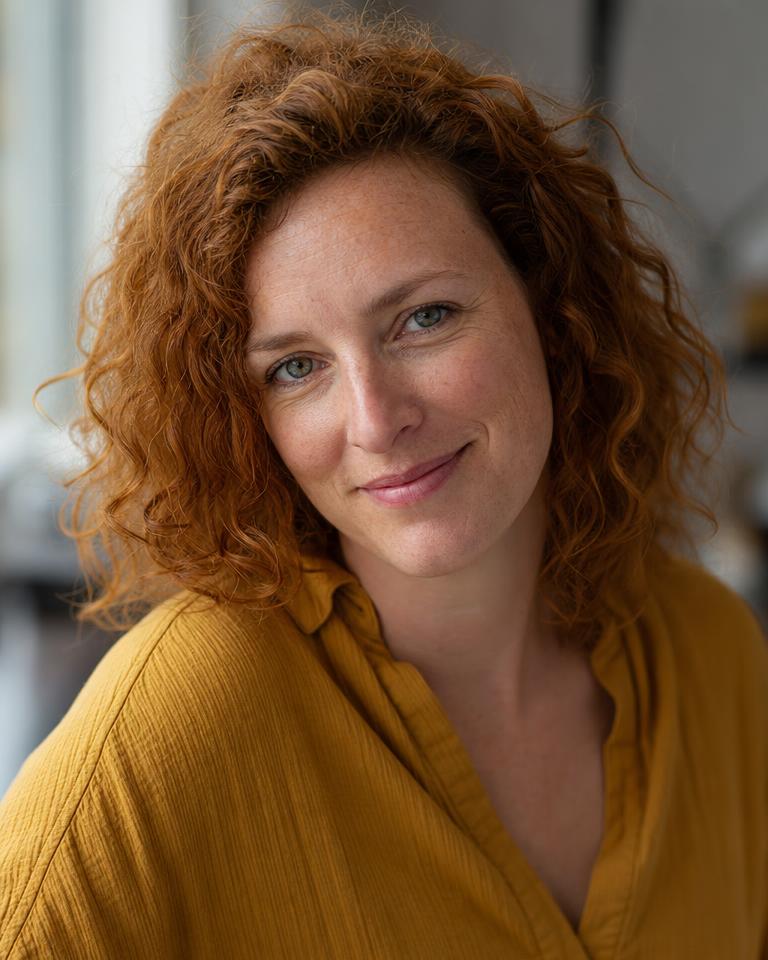 Portret van Esther Vos