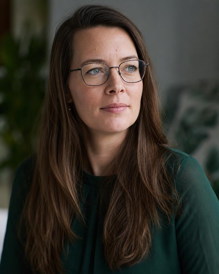 Portret van Hanne van Loon